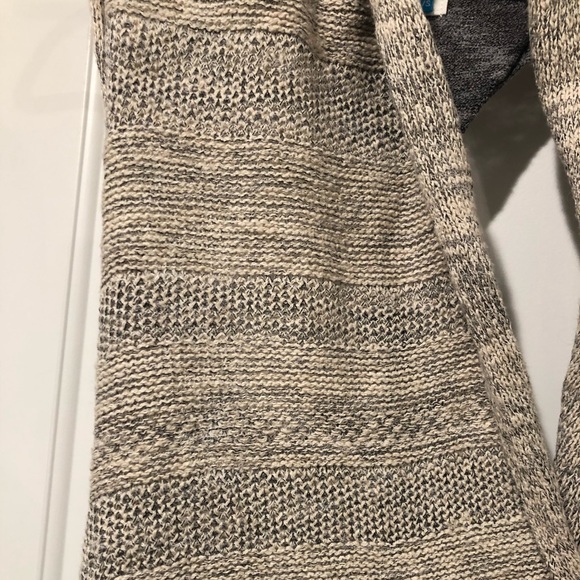 Anthropologie Sparrow Twist Back Sweater Vest - Picture 5 of 6